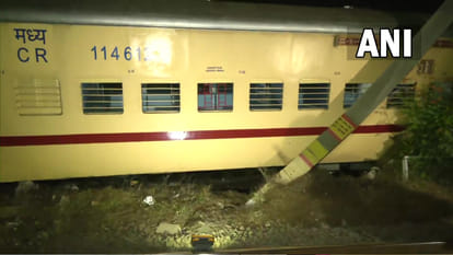 Puducherry Express derailed between Matunga & Dadar Station the Railways said Train Accident Latest News Update