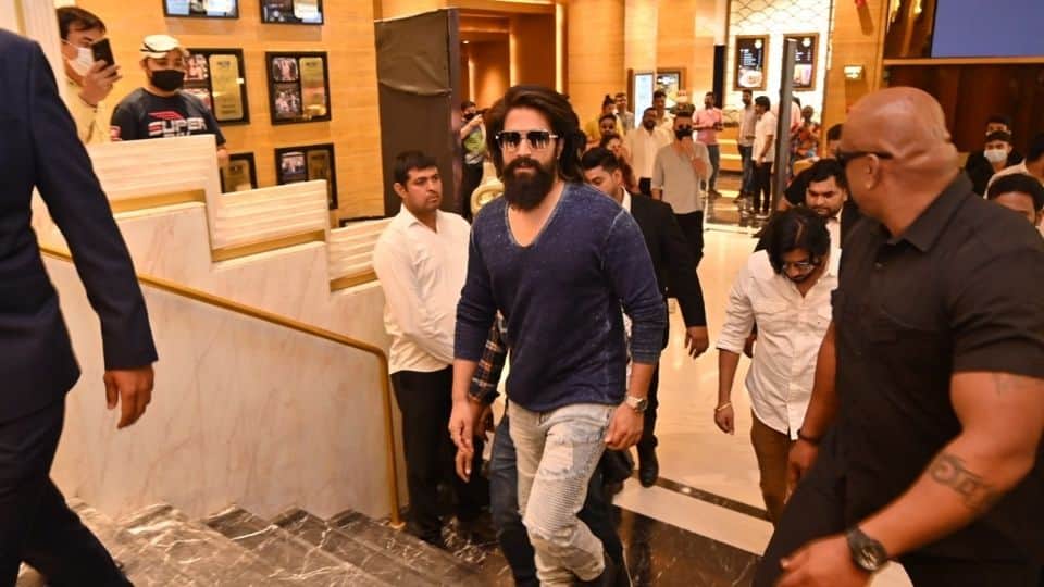 Prabhas Allu Arjun Ram Charan Yash Mohanlal south actors increased fees know all details