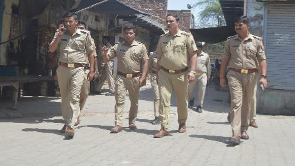 Agra uproar Market opened after two days in Runkta but Sunday market was not held