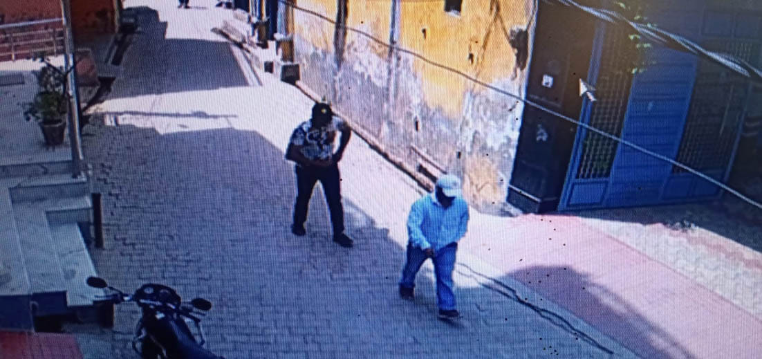 The miscreants opened the door by taking the name of the merchant