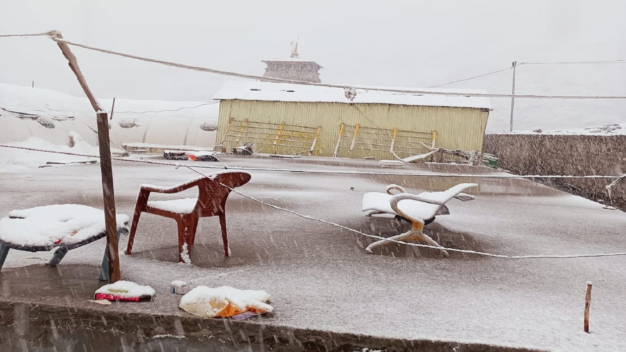 Snowfall increased difficulties in Kedarnath increased cold