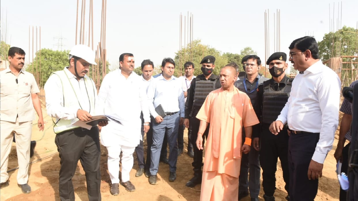 CM Yogi Adityanath reached Gorakhpur Inspection of Sainik School and meeting with officials