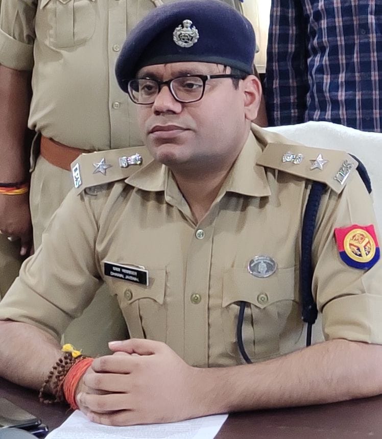 Dhawal played an important role in ending the robber Gauri gang