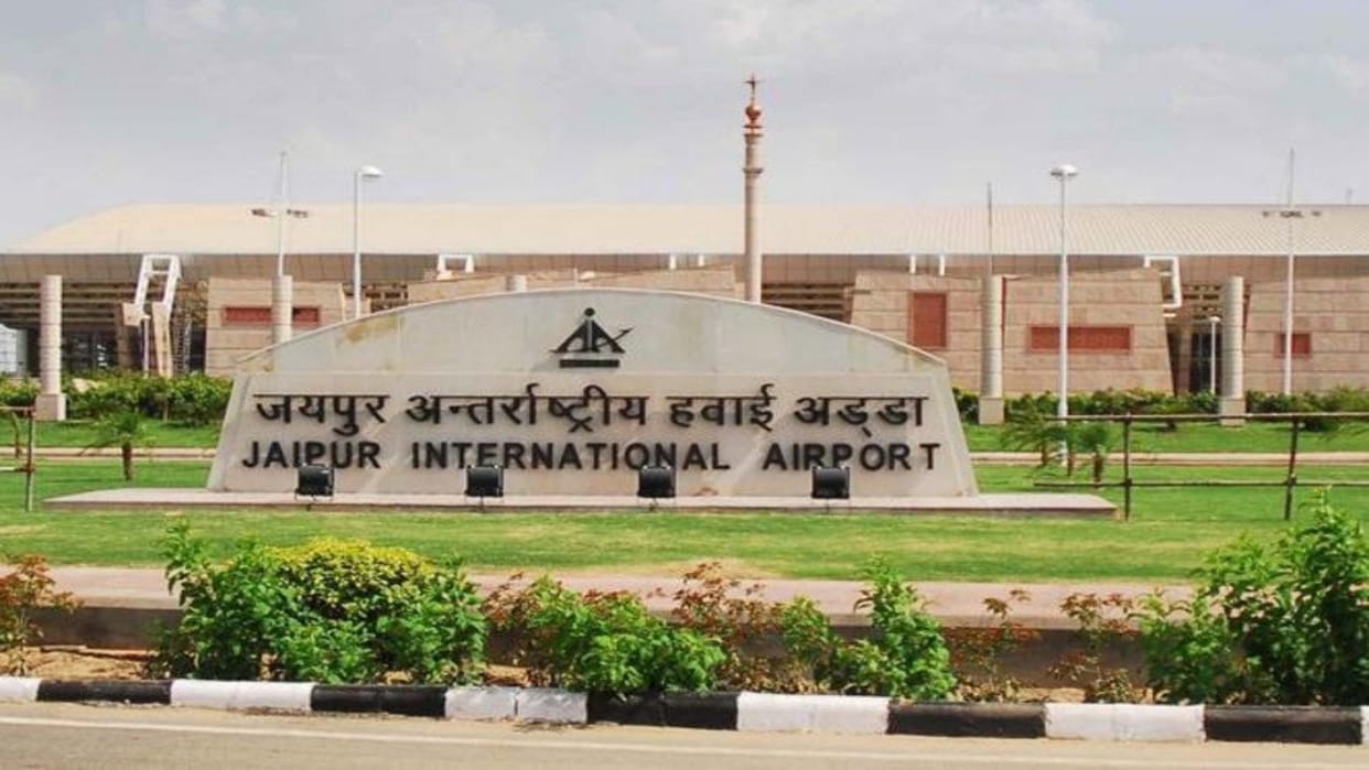 Gold worth more than Rs 15 lakh seized from a passenger from Dubai at Jaipur airport