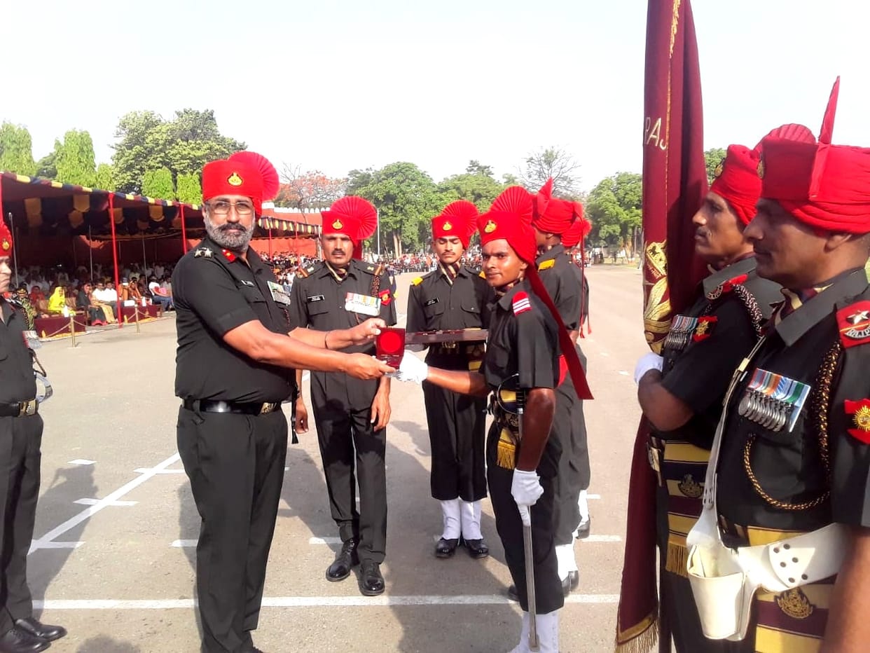 Passing out parade in Farrukhabad, 390 soldiers became part of the army, march past salute to brigadier