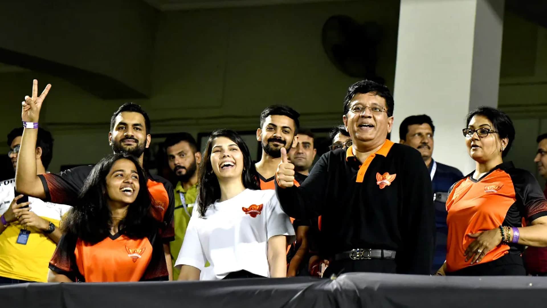 IPL 2022 KKR vs SRH Match 25 Highlights Hindi Juhi chawla congratulates Kavya maran