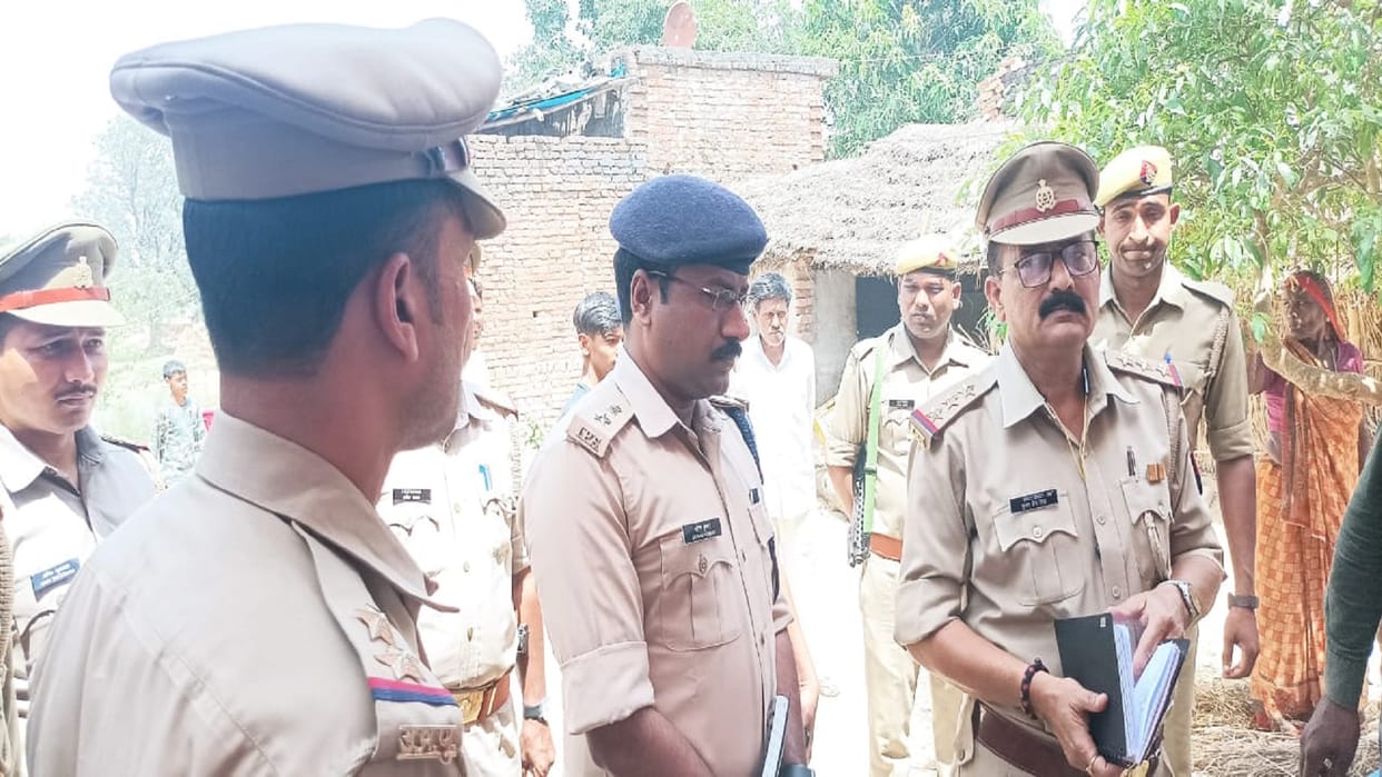 son killed his father with an ax in Sant Kabirnagar.