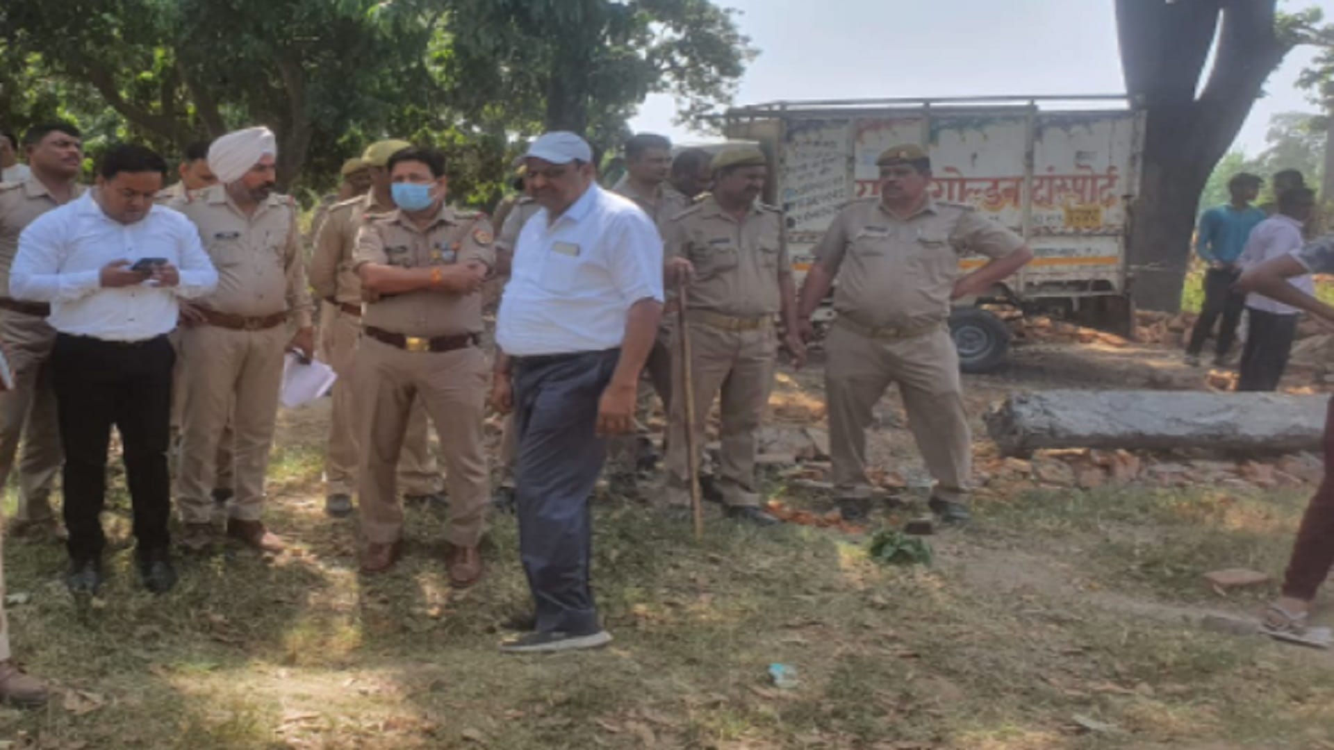 UP News: Land mafia Islam property worth 15 crores seized by officers in Saharanpur, see photos