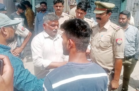 Contractor's body found lying under a tree in suspicious circumstances