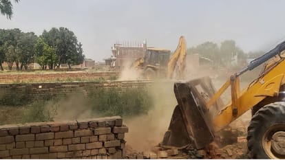 Bulldozer of PDA run on illegal plating, regional supervisor suspended
