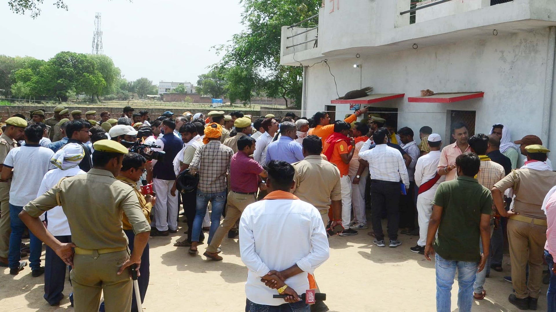 five murder in nawabganj prayagraj crime news today in hindi letest update