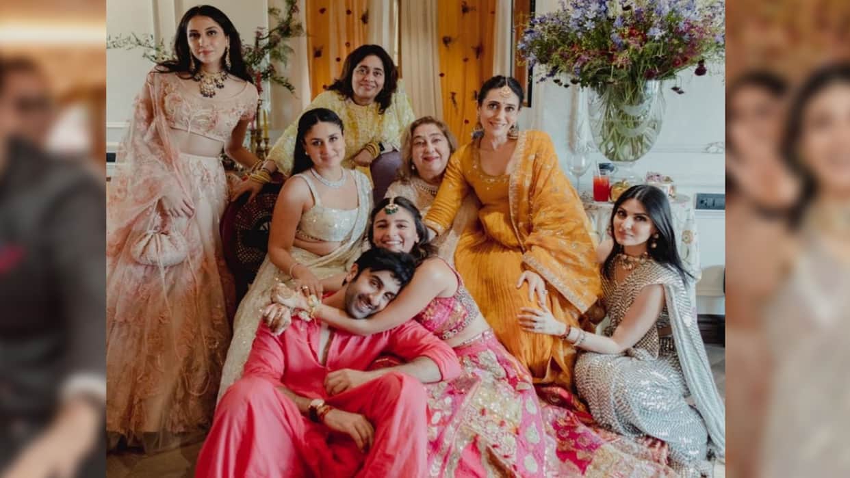 Ranbir Alia Bhatt Mehndi Photos Kareena Kapoor Netu Kapoor Riddhima Kapoor Outfit