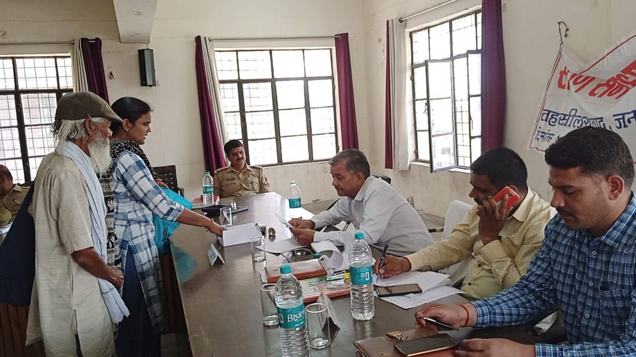 Hathras: People did not reach the solution day due to lack of information