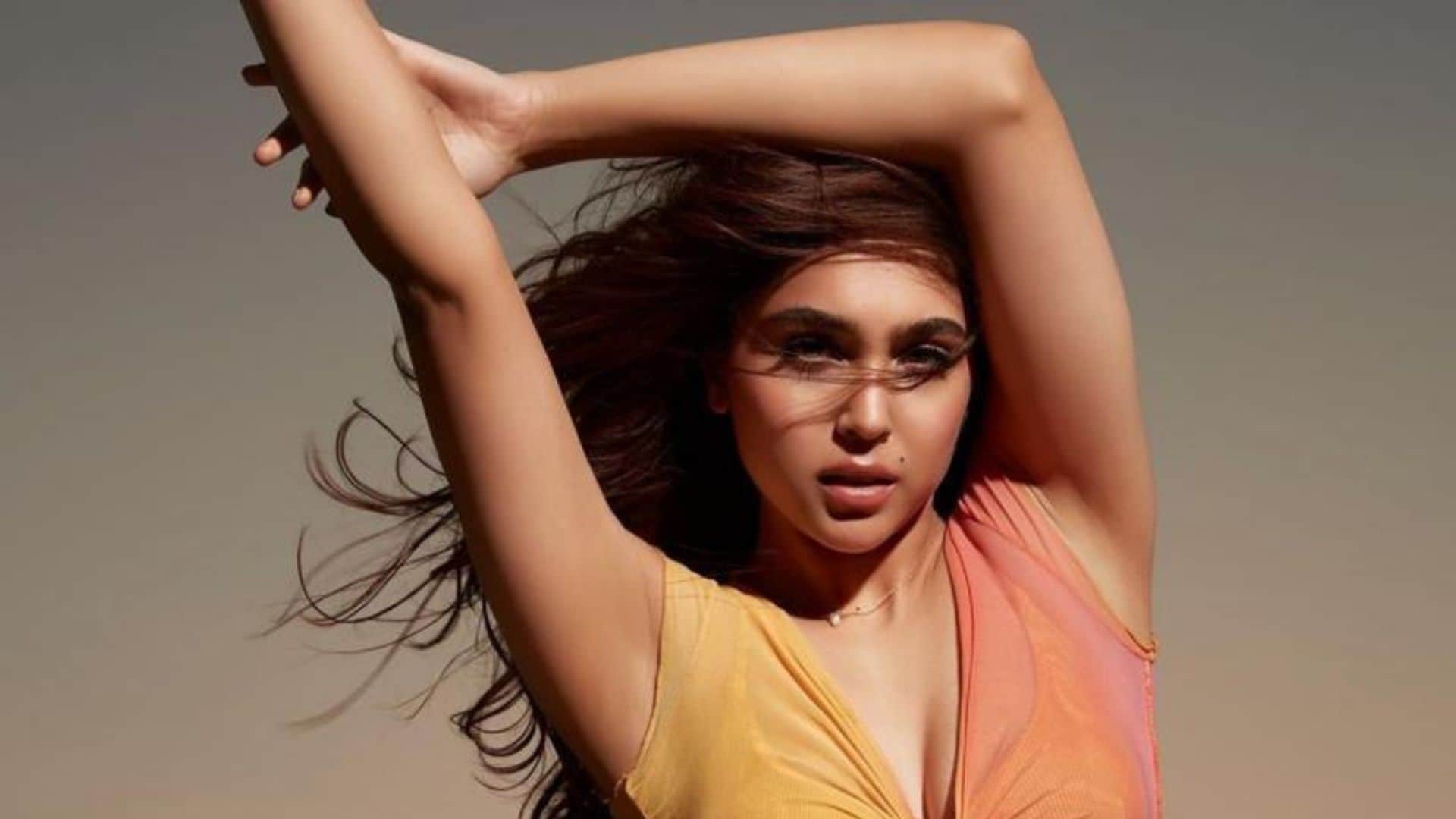 Yash Raj Films Sharvari Wagh Desi Andaz after Western Bold Look in Bunty Aur Babli 2