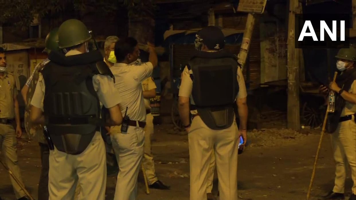 Alert in UP regarding incident of violence on Hanuman Janmotsav in Delhi