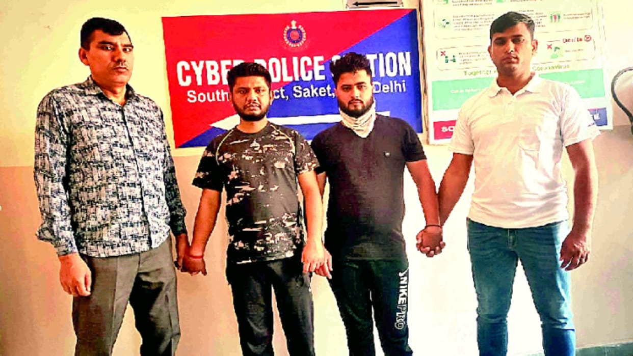 Delhi Crores cheated from 700 people in the name of promotion of shopping website