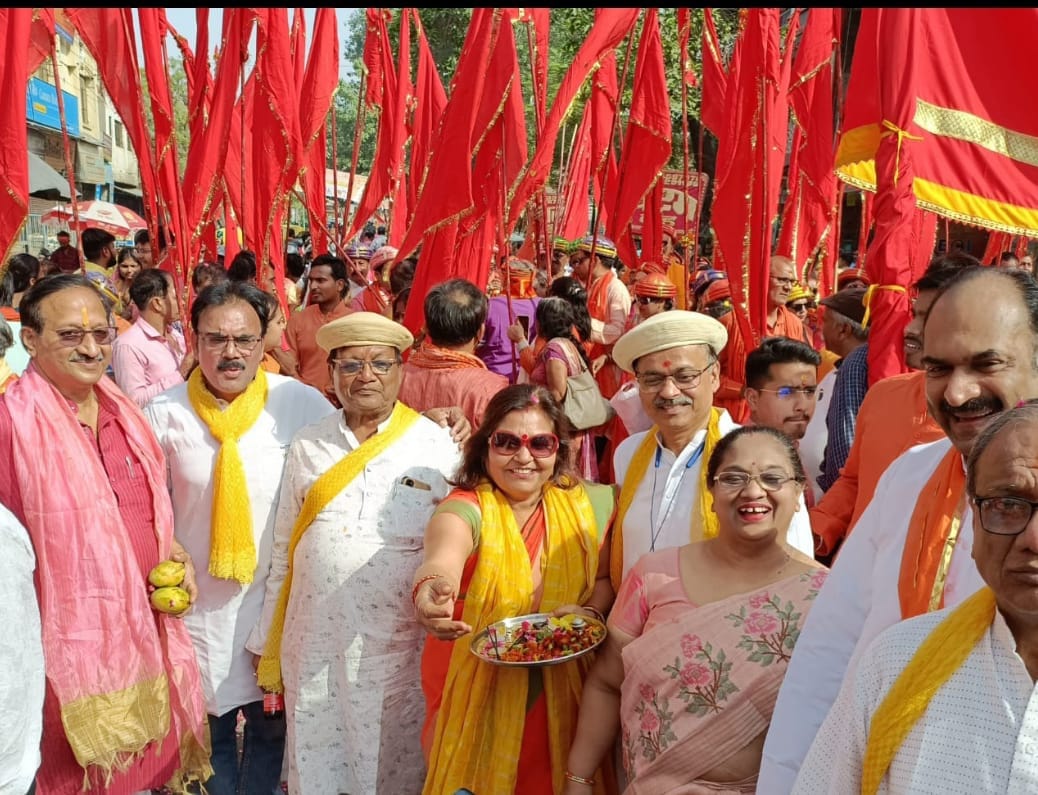 Hanuman Jayanti 2022 varanasi Kashi painted in saffron color on Mahabali jayanti flag march and tableau at many places sankat mochan mandir