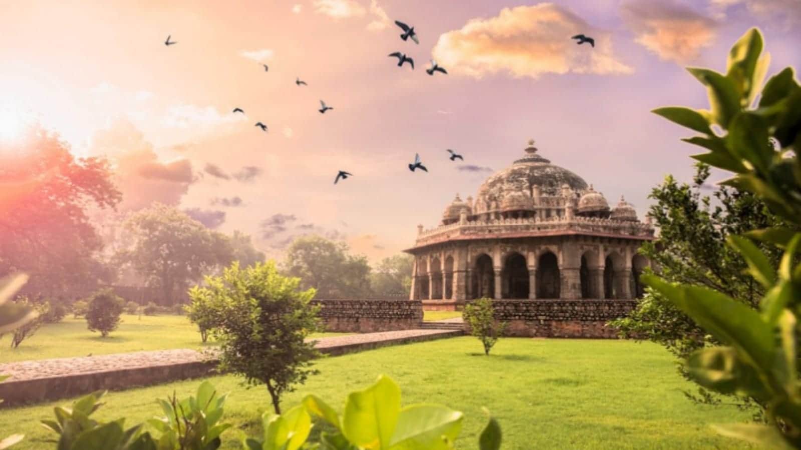 Know When is World Heritage Day 2022 Theme History and Importance in Hindi