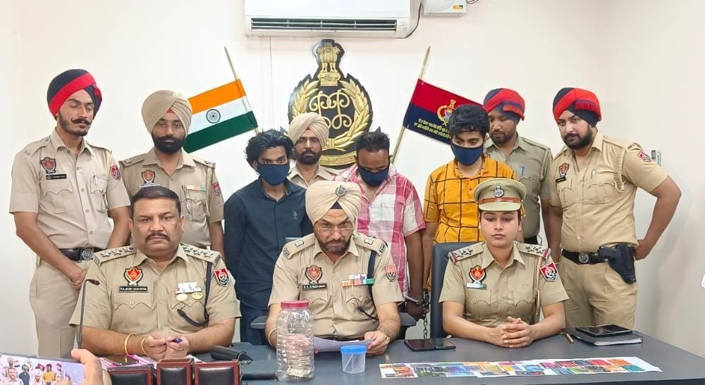 Three arrested with 31 debit cards and ten thousand cash