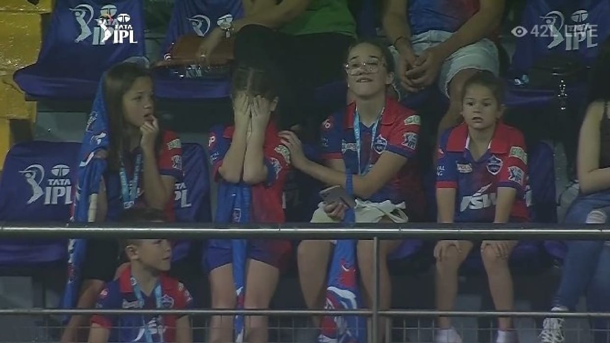 David Warner scores fastest 5500 runs in IPL but daughters sad on his dismissal