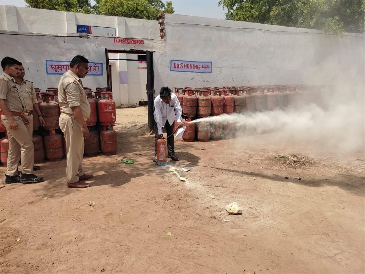 Hathras: Awareness done to prevent fire
