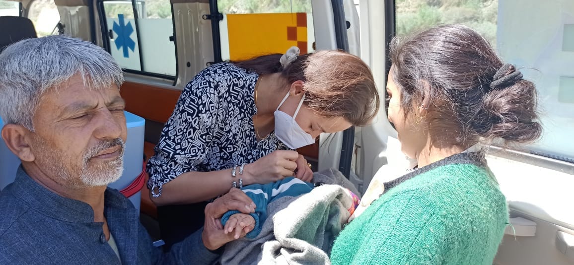 5618 child take polio drops in kinnaur