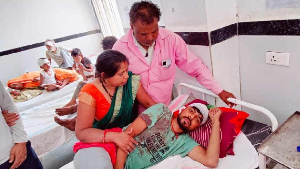 Chhatarpur: If cold drink and gutka were not given, then beaten with gun butts, also attacked the parents who came to save them