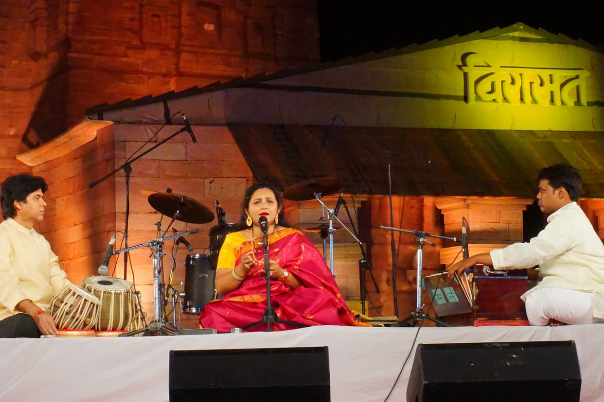 Ruchika and Anirudh make a difference