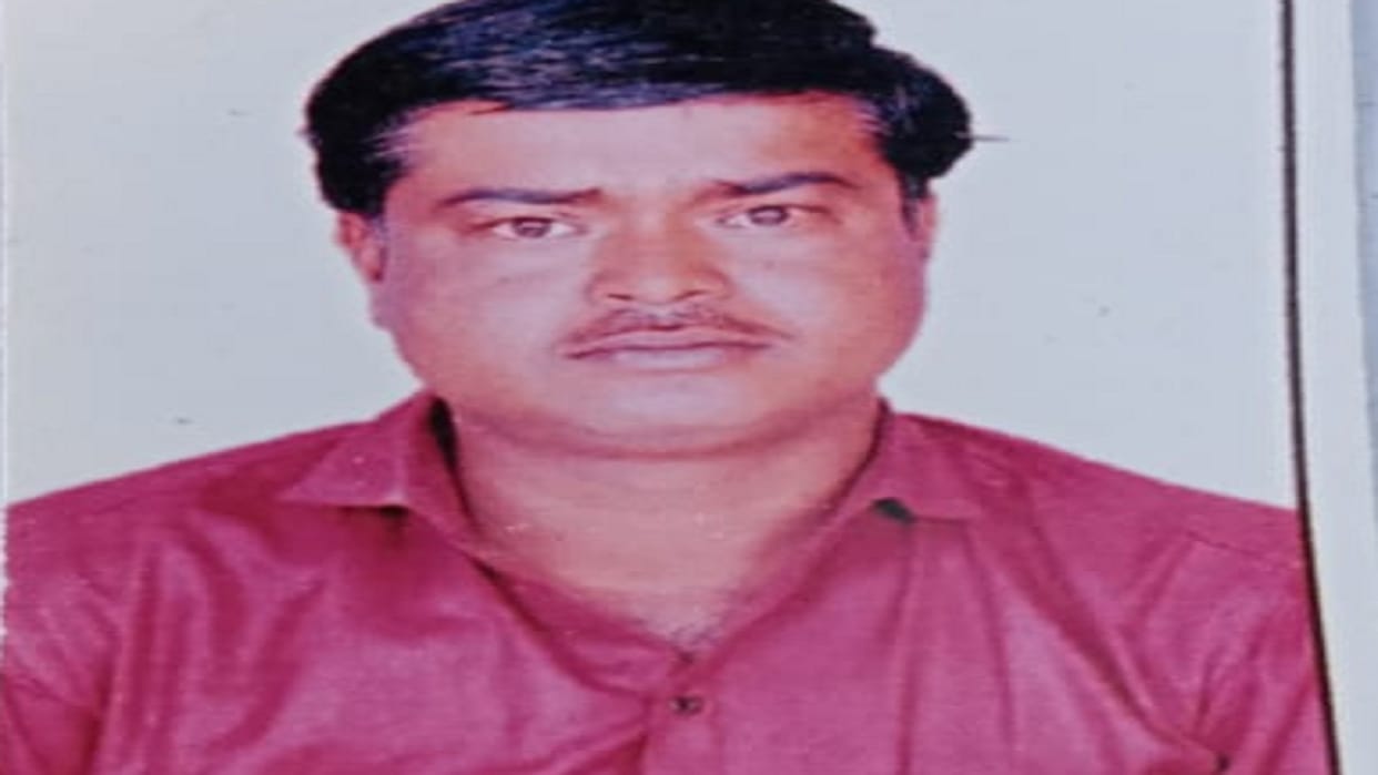 Farmer commit suicide to hang self was trouble from disease cut on leg in accident