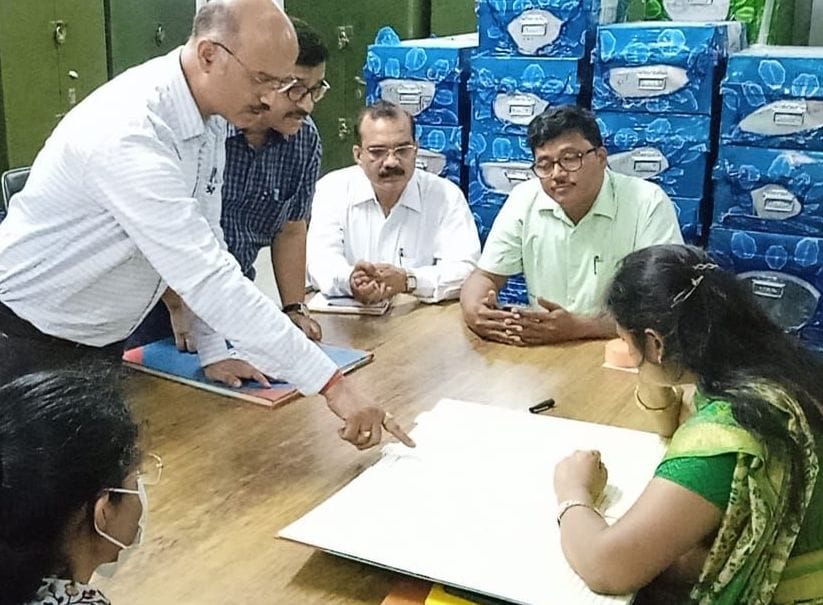 Kanpur dehat : New DM Neha Jain took charge of the district, said - priority is to complete the 100-day action plan
