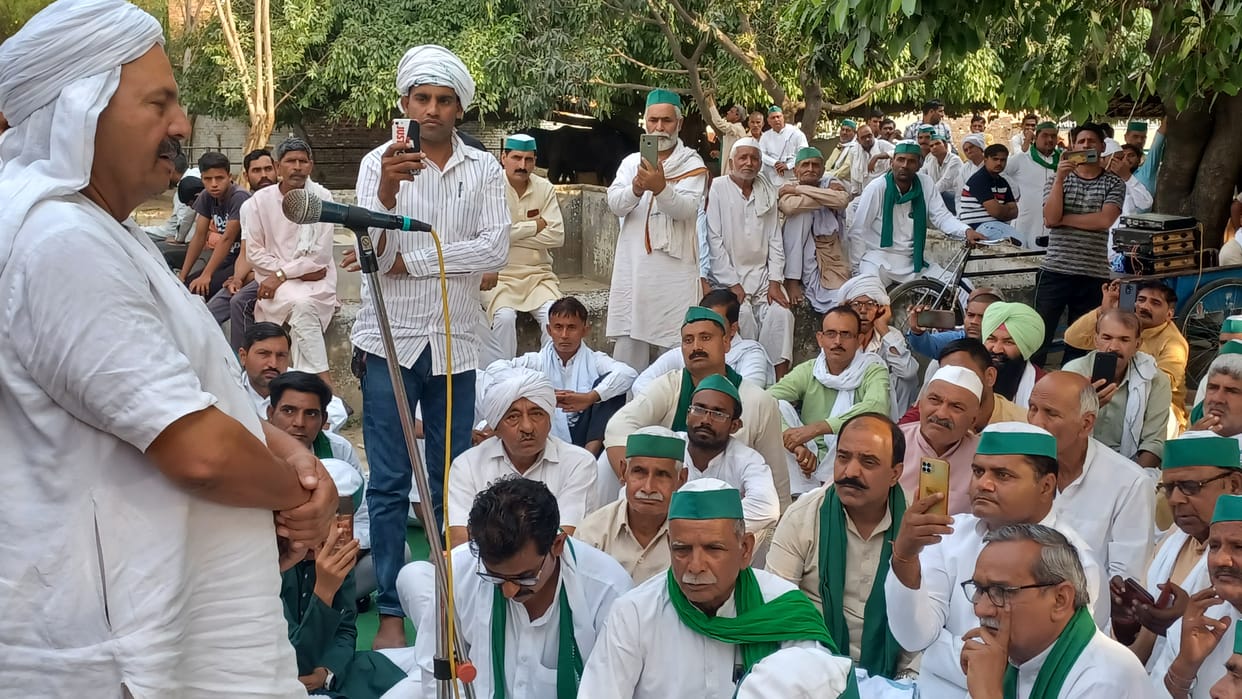 BKU workers should stay away from toll plaza: Tikait