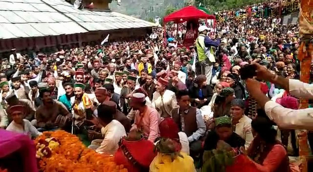 Villagers did darshan and worship of Someshwar deity