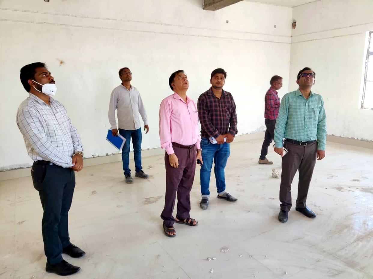 Notice issued to the executing organization for negligence in construction