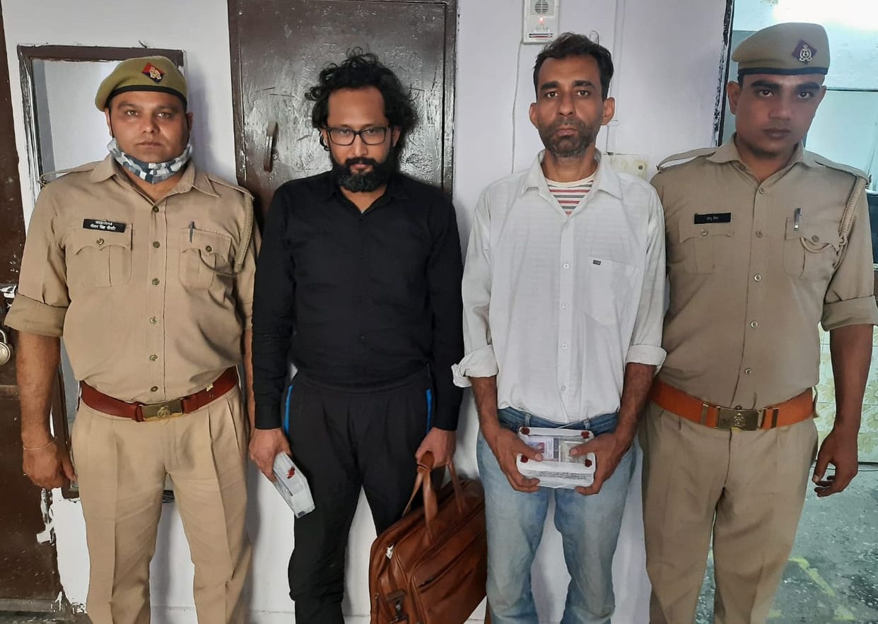 Fake passport and visa making gang exposed, two arrested