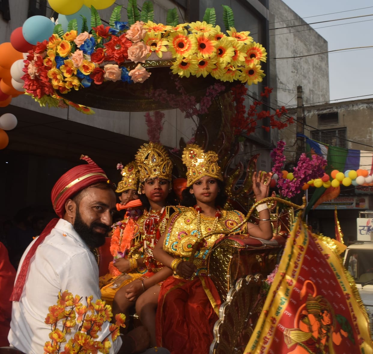 Swayambhu Prakateshwar Hanumat, the king of Panipat, visited