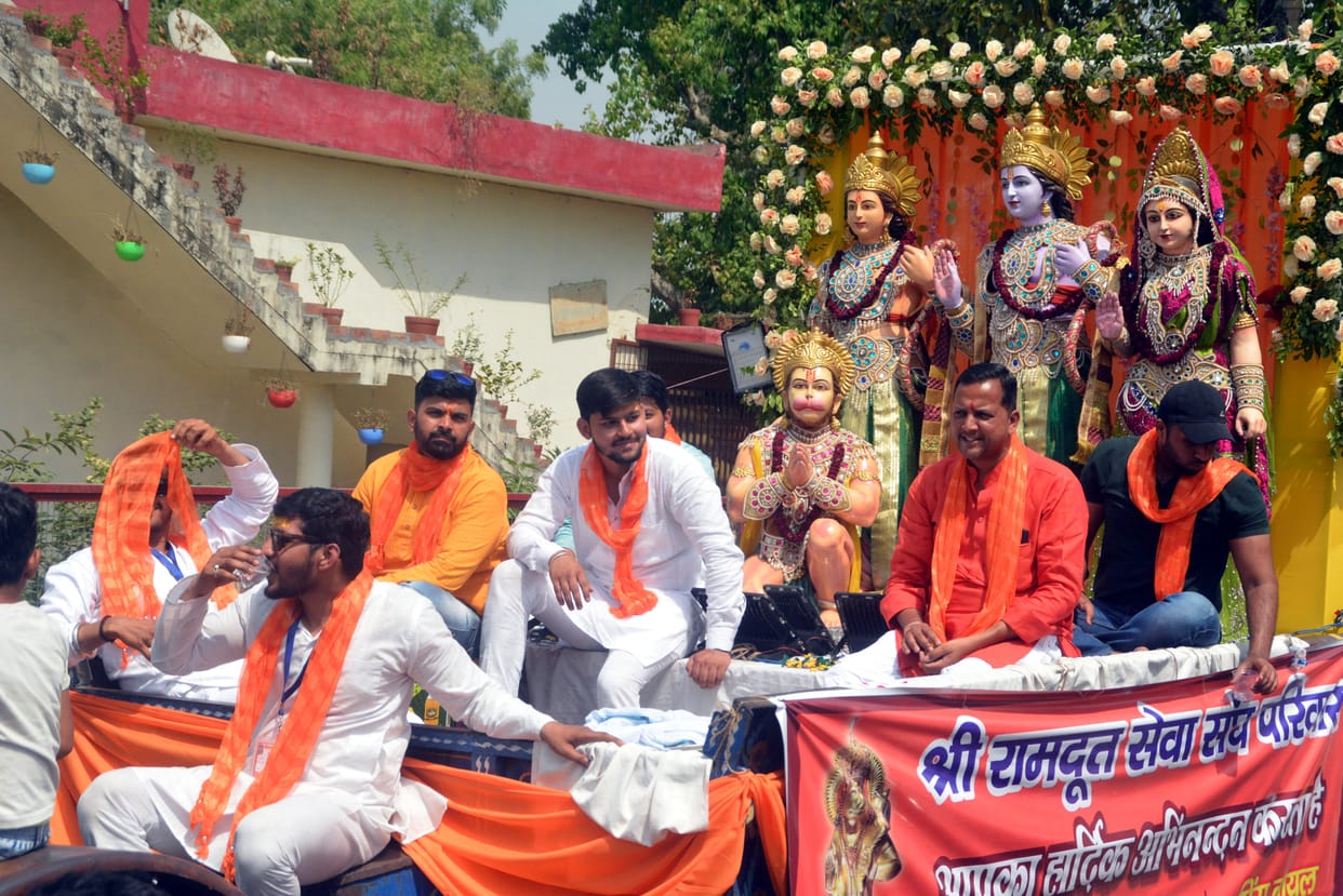 Balaji rode on the golden chariot, the city bowed down