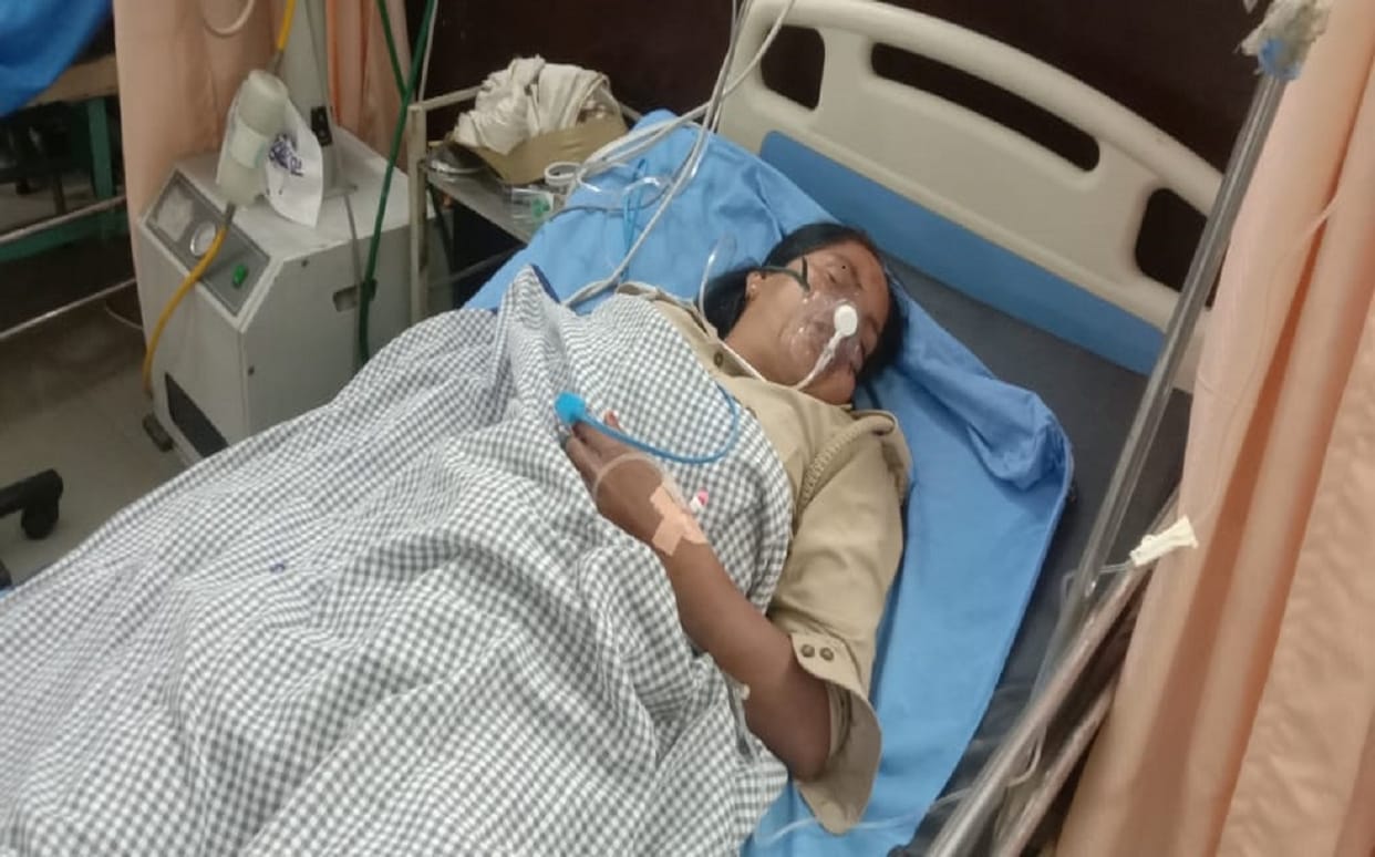 Road accident in varanasi lady constable seriously injured while her son dies