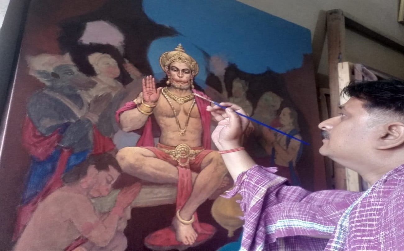 first time in varanasi Painting based on chaupais of Hanuman Chalisa is being prepared in Kashi see in pictures