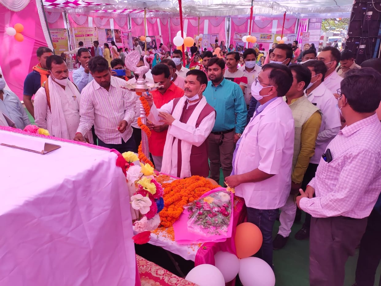 1752 got treatment in block level health fair