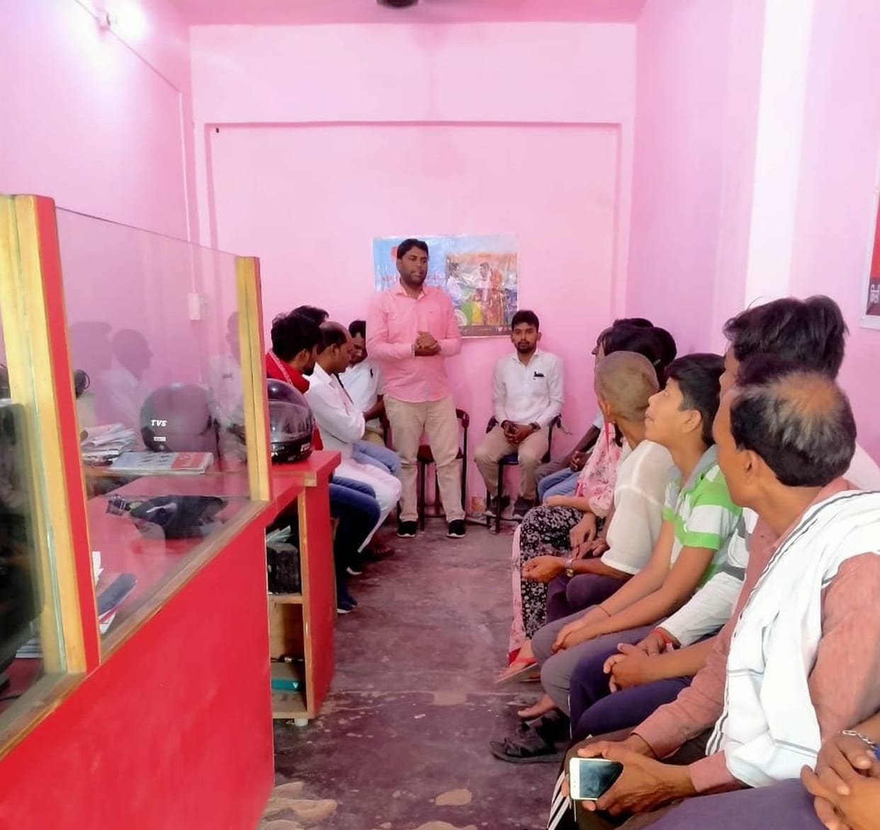 Prime Minister gave benefits of schemes to the poor without discrimination