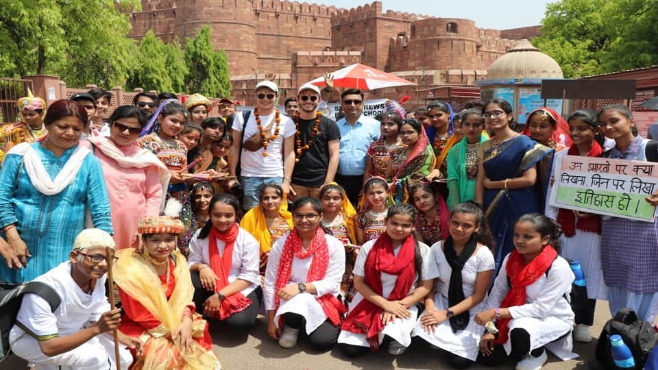 Taj Mahal free entry for foreign guests school children welcome on World Heritage Day 2022  