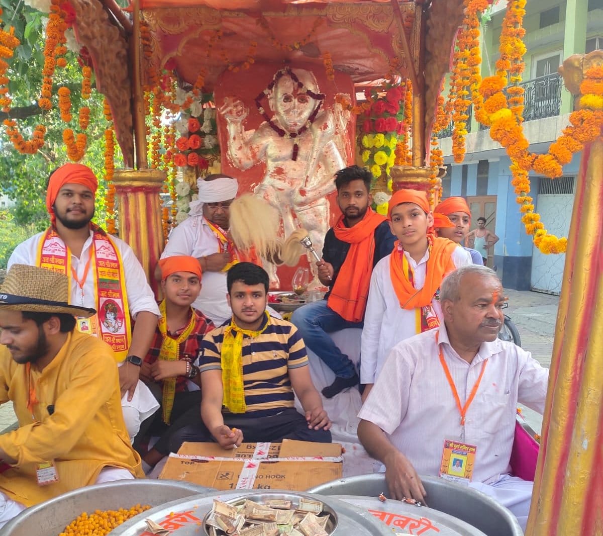 Shree Balaji Rath Yatra welcomed with rain of flowers