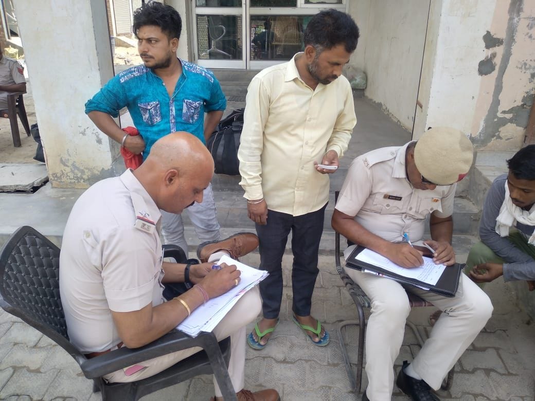 70 soldiers of three police stations and six police posts conducted a search operation in five colonies for six hours