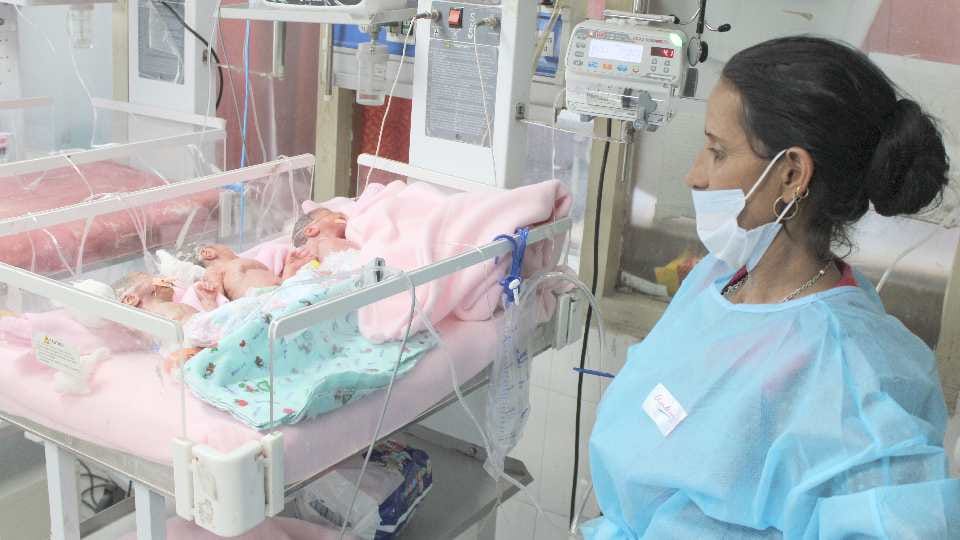 Chamba referral woman from Kihar Hospital gave birth to three babies in an ambulance, Question on govt system