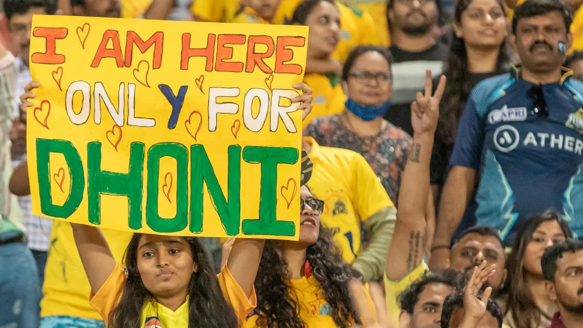IPL 2022 PBKS vs SRH and CSK vs GT Match Highlights Hindi Dhoni Raina Fans in Stadium