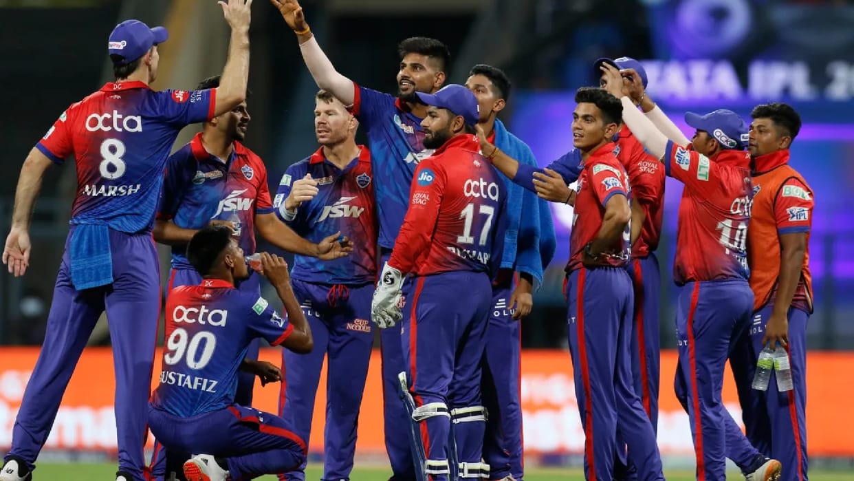 Delhi capitals player found corona positive after physio Patric farhart DC vs PBKS match may rescheduled