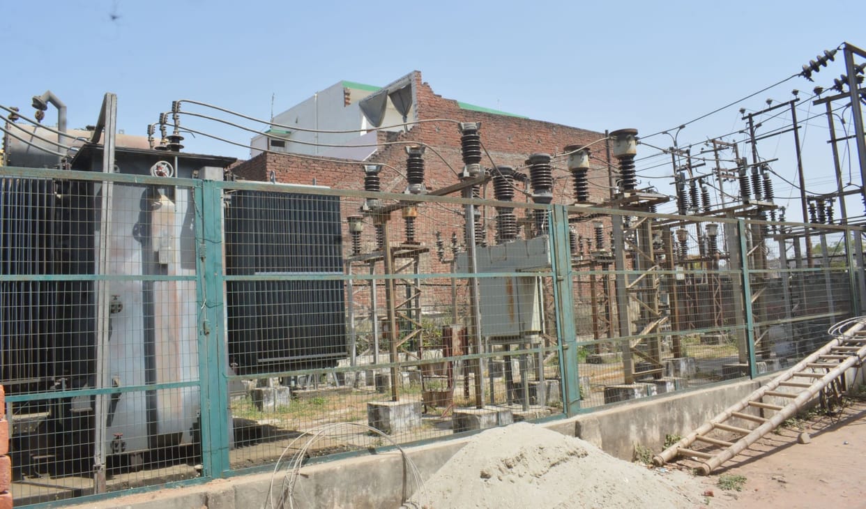 hardoi news,Smoldering transformers, dripping wires, system helpless due to increased load