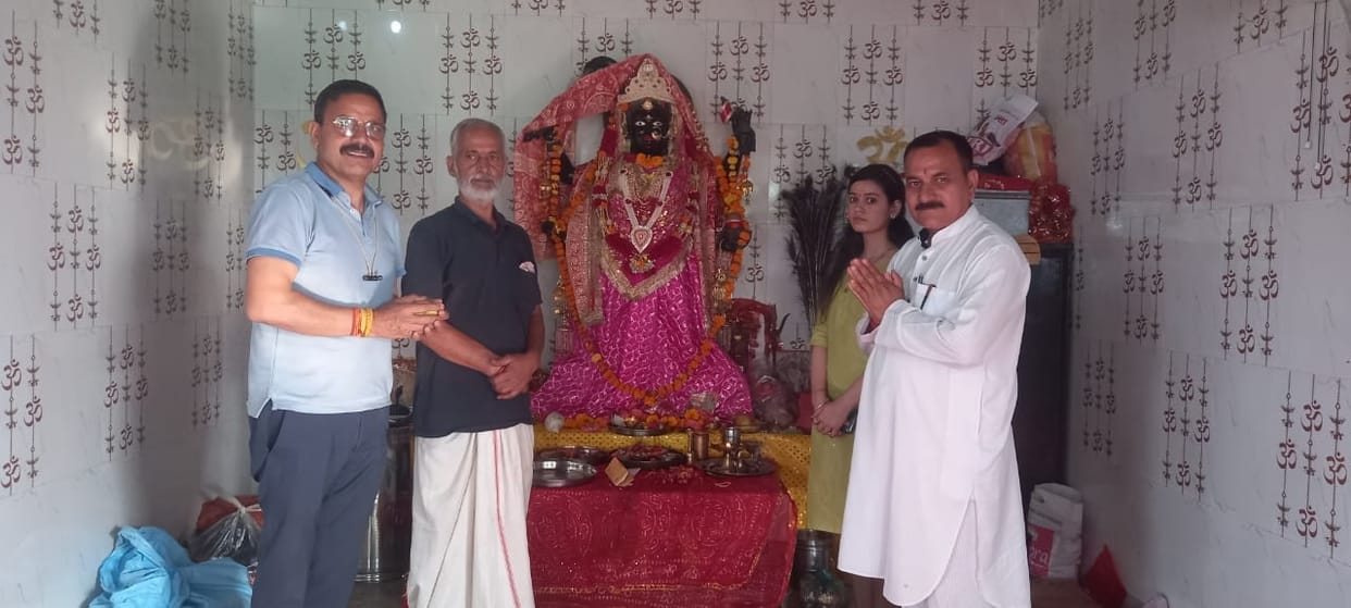Seeking happiness and peace of family after seeing Kuldevi