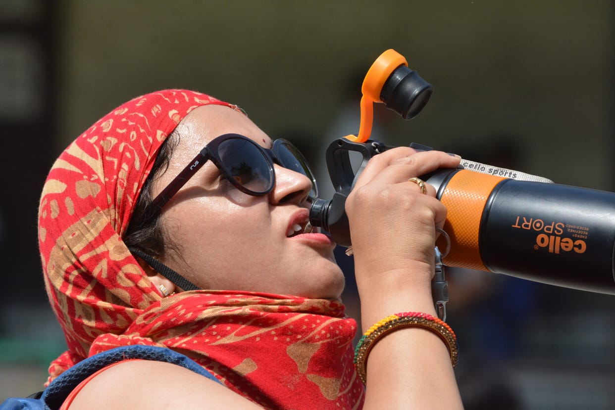 The mercury rose by 1.2 degrees, the heat relieved the sweat
