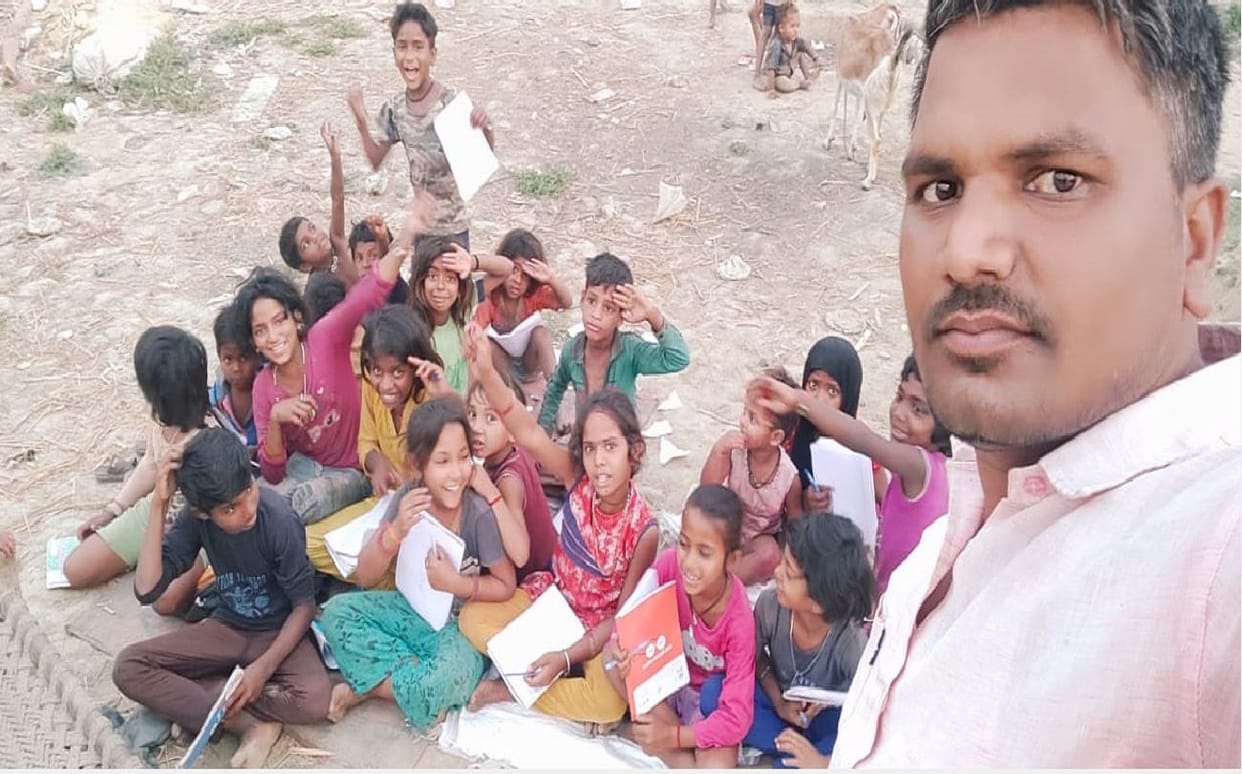 ummid ki misaal youth of varanasi educating poor children in Regret of incomplete studies